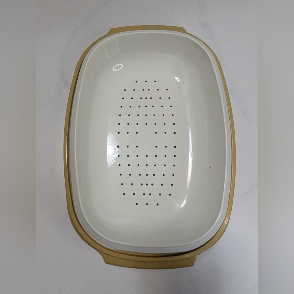 Vintage Tupperware Harvest Gold Microwave Steamer 3 Piece - Picture 3 of 8